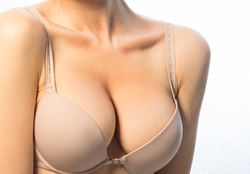 What is the lifespan of breast implants?