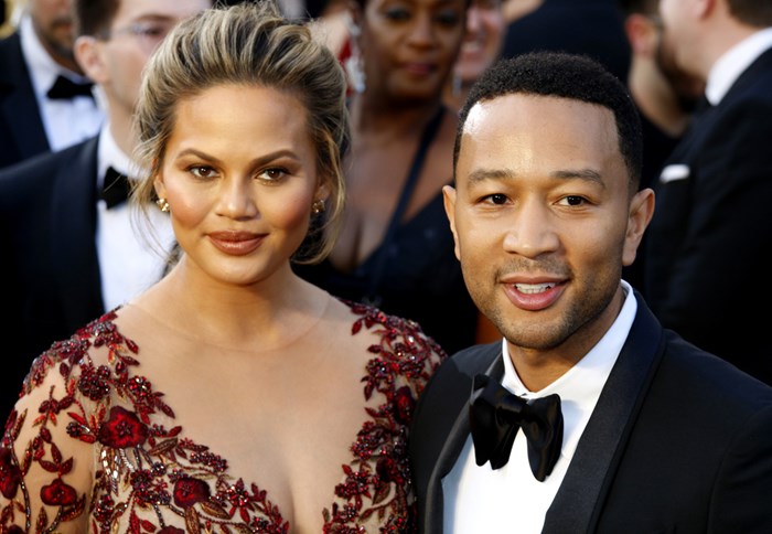 Chrissy Teigen removed her breast implants